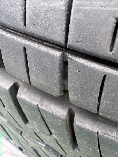 TOYOタイヤ中古ハイエース215/65R16C