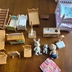 シルバニアファミリー赤い屋根のお家と諸々の付属品の画像
