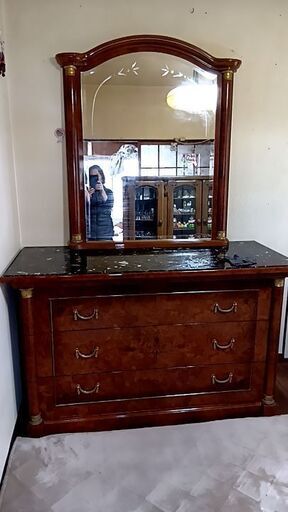 レトロアンティーク　ドレッサー