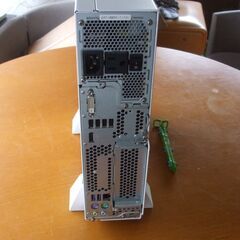 パソコン　ESPRIMO D556/MX FMVD1600RP　ハードディスク無　本体のみの画像