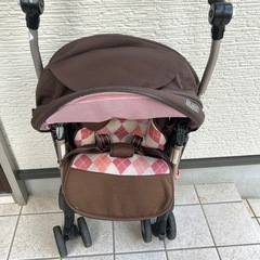 アップリカ　ベビーカーの画像
