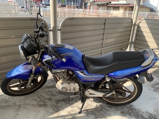 スズキ　MTバイク(125cc)