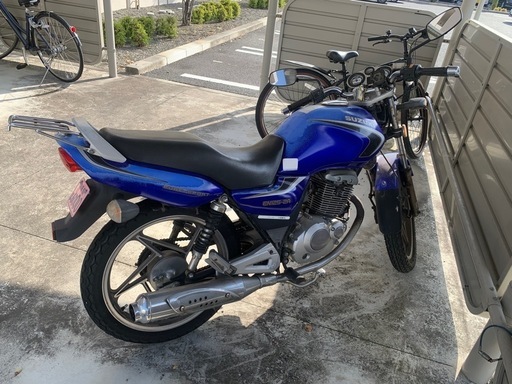 スズキ　MTバイク(125cc)