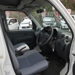 (6401) 36万　H.27(2015)年　スバル サンバー　AT　４WD　白　走行160,964KMの画像
