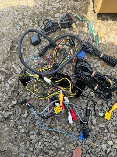中古　カロッツェリアサイバーナビ　AVIC-VH09 carrozzeria 不具合あり、使用可 