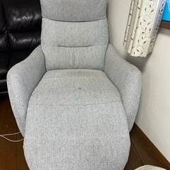 【8/2.3引取可】ニトリ　電動布張りリクライニングパーソナルチェア(2モーター LE01 GY）の画像