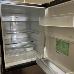 【2020年/動作ok】家電　Hisense  ハイセンス　冷蔵庫　スリードア　282Lの画像
