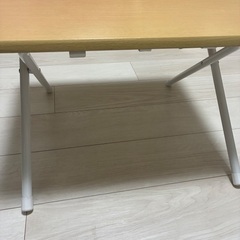 【無料】折りたたみテーブルの画像