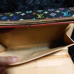 サマーセールを致します！！Louis Vuitton 三つ折り財布 ブラック/マルチカラーの画像