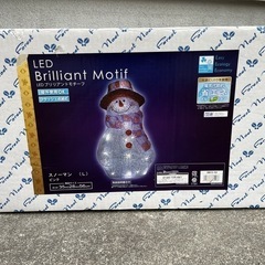 光る雪だるま
の画像