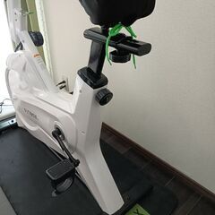 【値下げ/セット価格】FITBOX フィットネスバイクの画像
