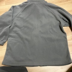 ニューバランス　フリース　140センチの画像