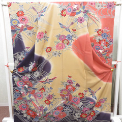 振袖 正絹 サーモンピンク×ベージュ×紫 型染め 風景 花々 袷...