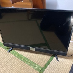 テレビ　32V型