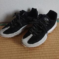 NIKE ナイキ AIR MAX 95 ULTRA ESSENT...