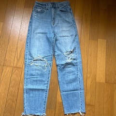 ユニクロ  デニムパンツ