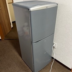 【受け渡し予定者決定済】小型冷蔵庫