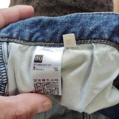GU   ジーンズの画像