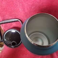 BUZIO 水筒　超大型　 128オンス　 中古品の画像