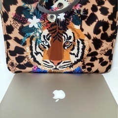 【新品】パソコンケース PCバッグ トラ タイガー ヒョウ柄 ラップトップ カバー 持ち運び おしゃれの画像