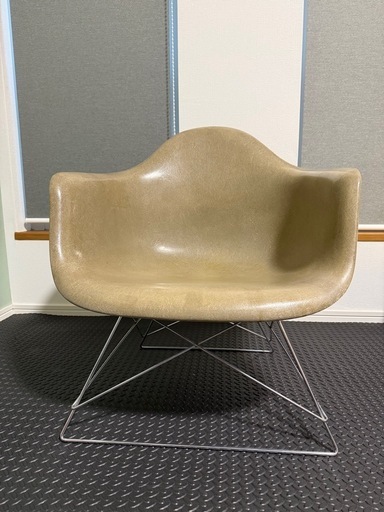 【決まりました】Herman Mille アームシェルチェア