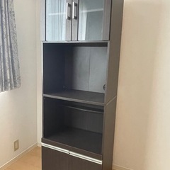食器棚の画像