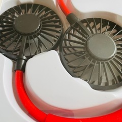 【未使用品】首掛け扇風機　ネックファンの画像