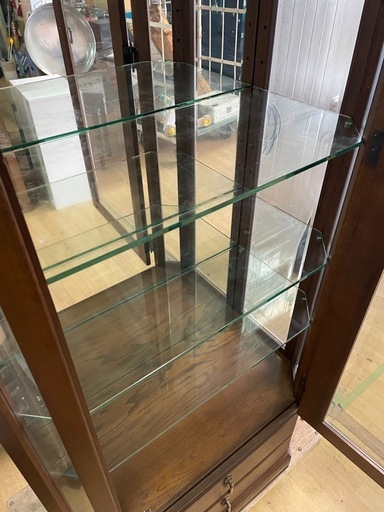 飾り棚　ティーカップボード　カップボード　家具　ガラス棚