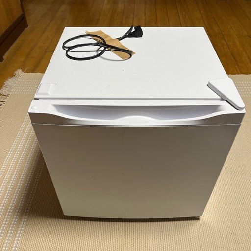 【使用期間1年】小型冷蔵庫