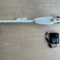 マキタ 充電式クリーナー（CL107FD）