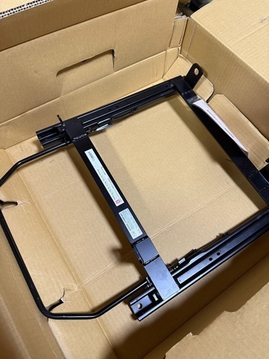 BRIDE シートレール　ランドクルーザー70系　サス付き車