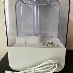 【受け渡し者決定】アイリスオーヤマ　ハイブリッド式加湿器　PH-UH35-Wの画像