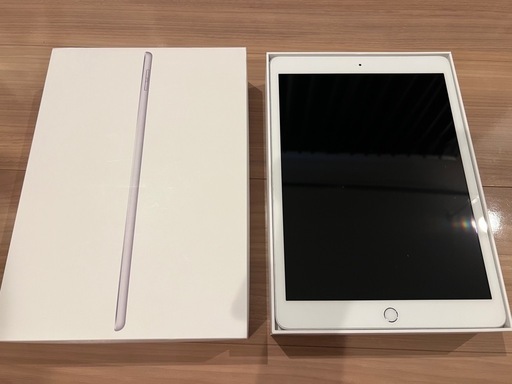 iPad 128GB 第8世代　本体　シルバー