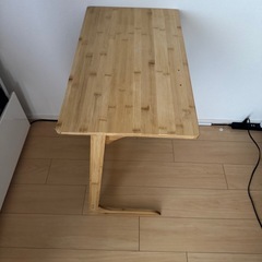 折りたたみ式デスクの画像