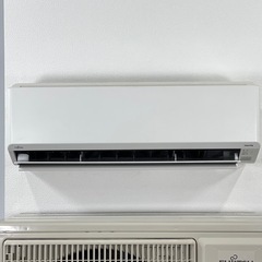 富士通 18畳用 ルームエアコン 2022年製 工事費込み #8401の画像