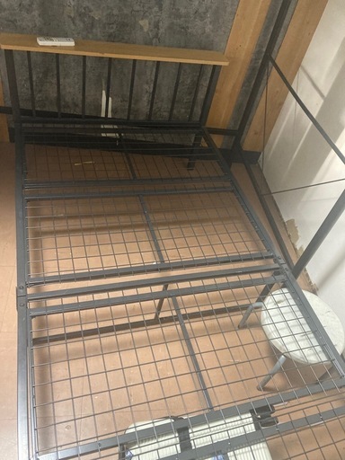 シングルベッドフレームスマホ置き板付き