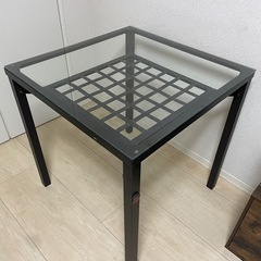 テーブル