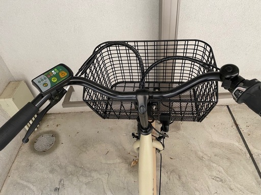 【美品】電動アシスト自転車(バッテリー充電器付き)