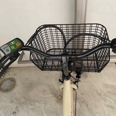 【美品】電動アシスト自転車(バッテリー充電器付き)の画像
