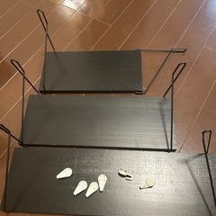 壁掛けシェルフ
