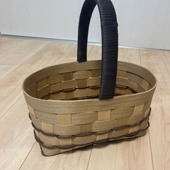 カゴ　　インテリア　　