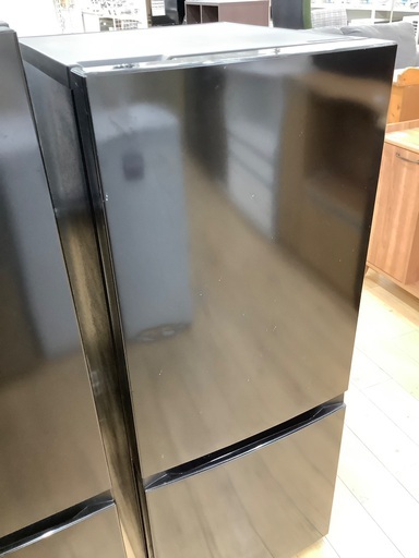 1人暮らしにピッタリな2ドア冷蔵庫のご紹介です。