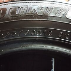 DUNLOP WINTER MAXX WM02 205/60R16 16インチ スタッドレス 4本 20年製 ステップワゴン ヴォクシー ジューク等　(KTE239)の画像
