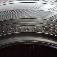 YOKOHAMA ice GUARD iG60 205/60R16 16インチ スタッドレス 4本 22年製 ステップワゴン ヴォクシー ビアンテ MAZDA3等　(VTM264)の画像