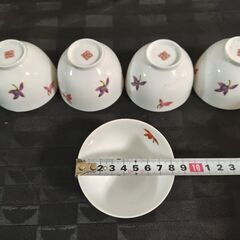 【有田焼】醍醐窯/超軽量/🪷蘭の花柄/煎茶呑茶碗5客セット【美品】🌼🌼🌼早めの取引→💴750🌼🌼🌼大量の和食器と一緒に購入の場合→💴300 の画像