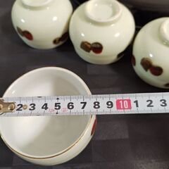 🉐🉐🉐5/30(金)までの取引→💴100🌼湯のみ7客セット【美品】 🌼大量の和食器と一緒に購入の場合→サービス🉑の画像