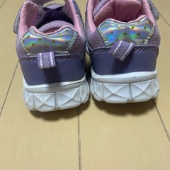 子ども　キッズ　スニーカー　紫　16cmの画像