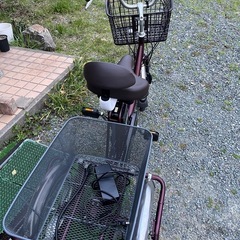 お値下げしました！電動アシスト三輪車の画像
