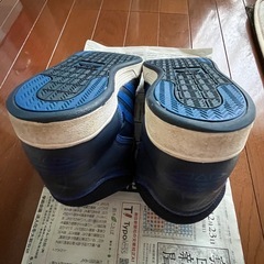 adidasスニーカーの画像