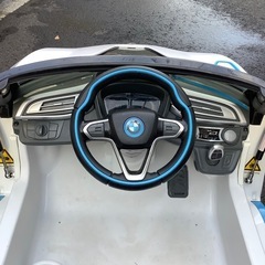 ただ今、お取り引き中です。子供用電動自動車　BMW i8の画像